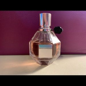 Flowerbomb Viktor & Rolf 1.7 oz 50ml Parfume Spray